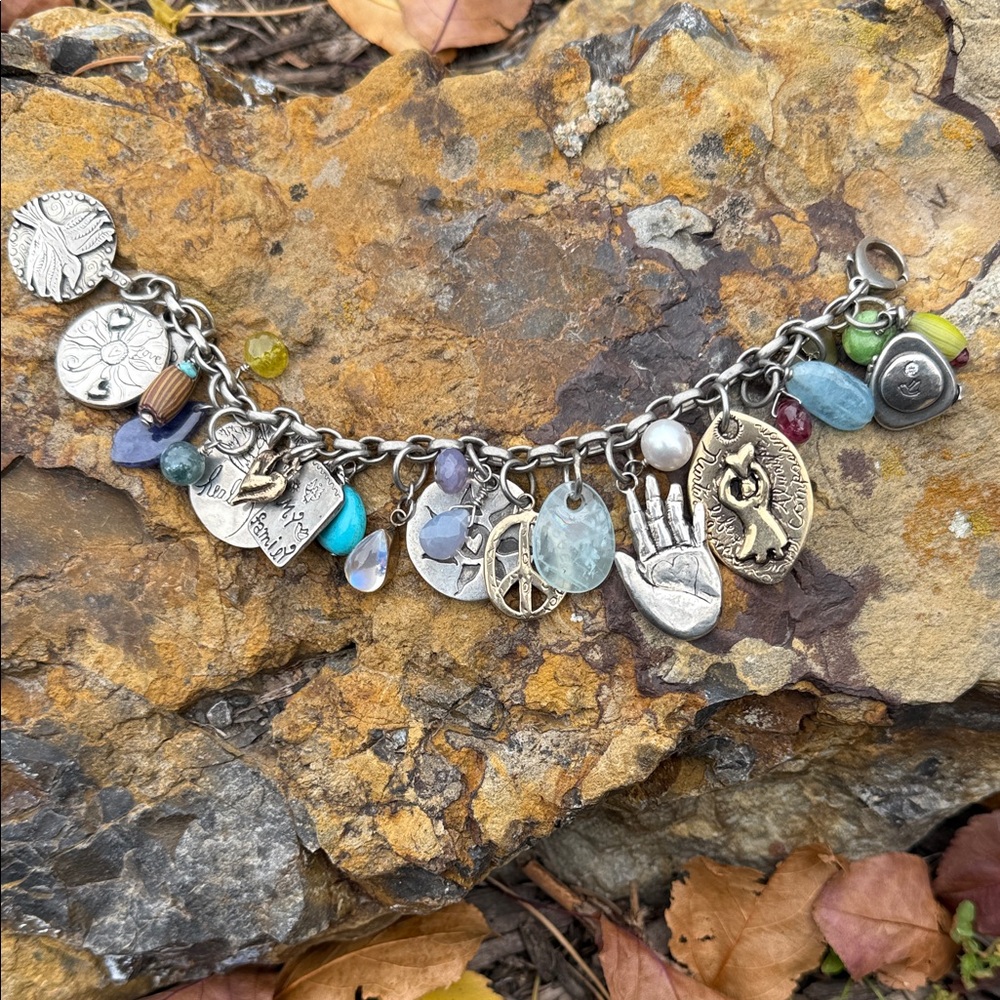 Jes MaHarry “Collector’s Item Bracelet” New in box. - Picture 3 of 16